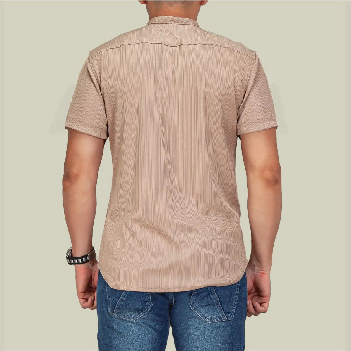 Camisa Manga Corta Dorado Extrusión Cuello Mao